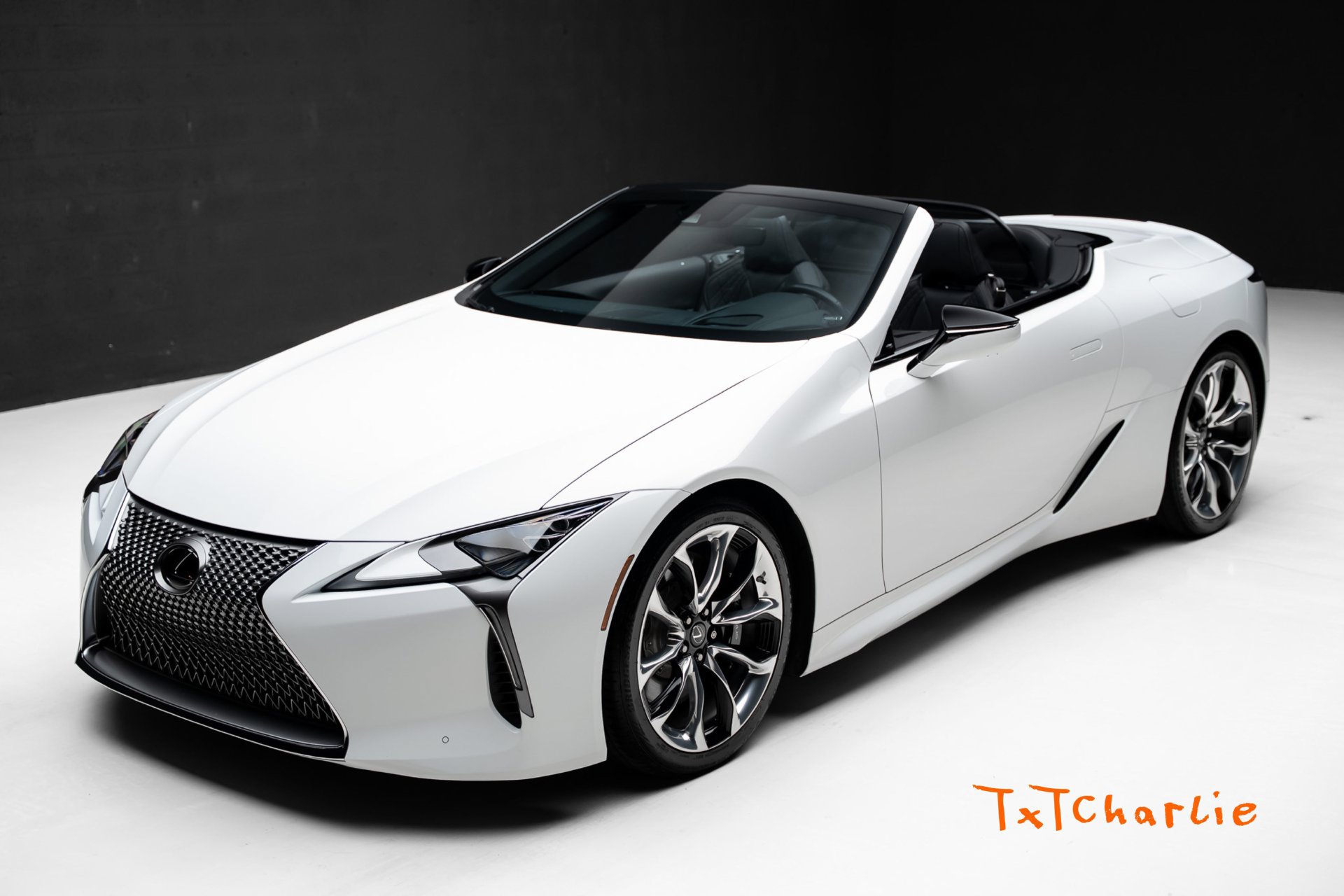 Used 2021 Lexus LC 500 Convertible w/ Touring Package RWD image 1