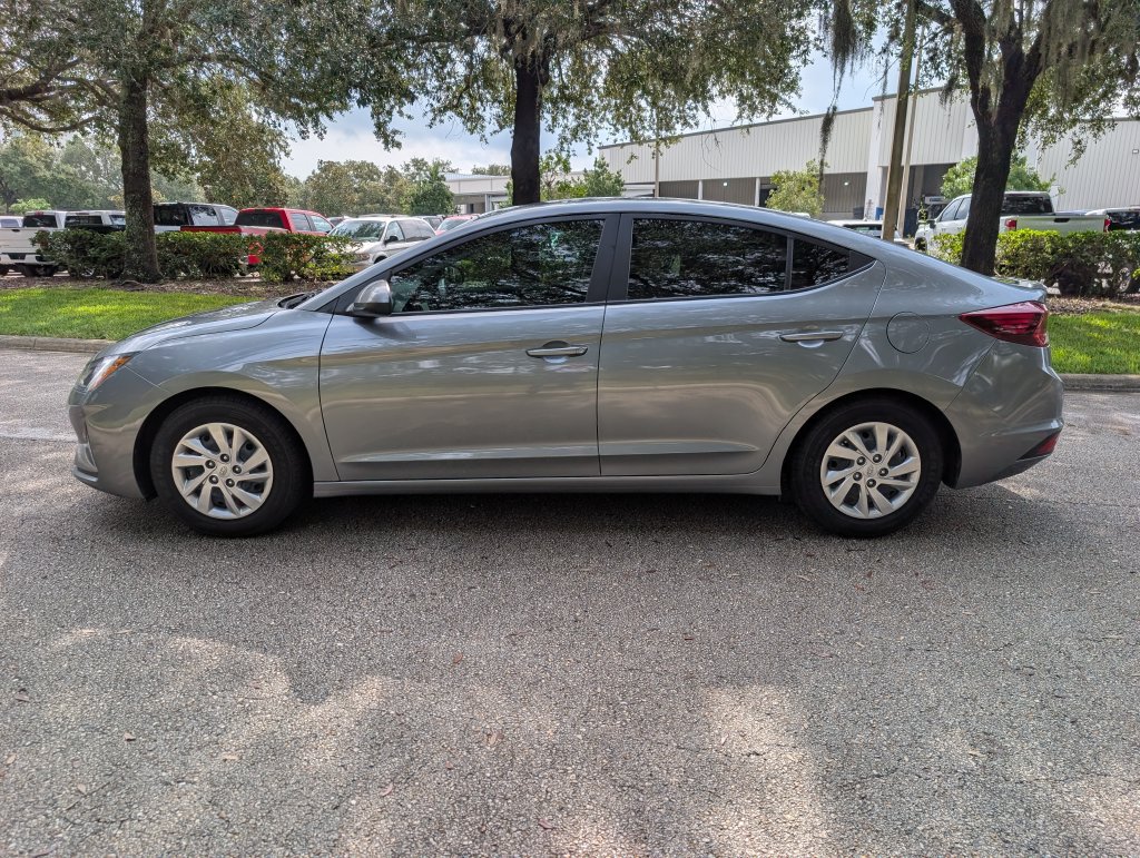 Used 2019 Hyundai Elantra SE FWD image 5