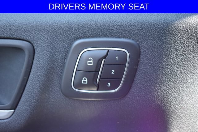 Used 2023 Ford Escape Platinum AWD/4WD image 5