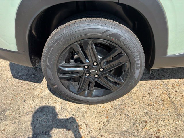 New 2026 Chevrolet Trax ACTIV w/ Sunroof Package FWD image 9