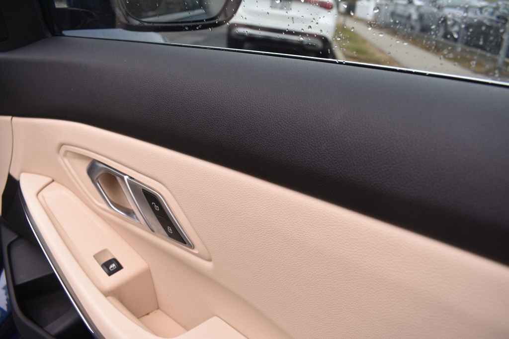 Used 2022 BMW 330e 330e iPerformance image 22