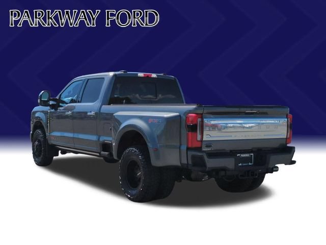 Used 2024 Ford F350 Platinum w/ FX4 Off-Road Package AWD/4WD image 3