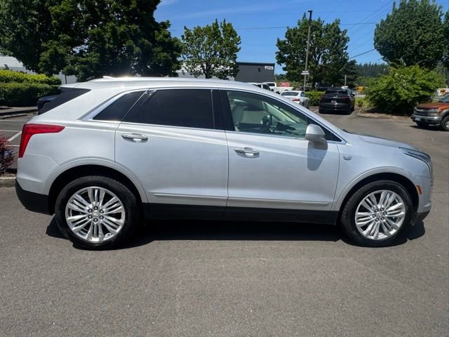 Used 2017 Cadillac XT5 Premium Luxury w/ Advanced Security Package AWD/4WD image 8