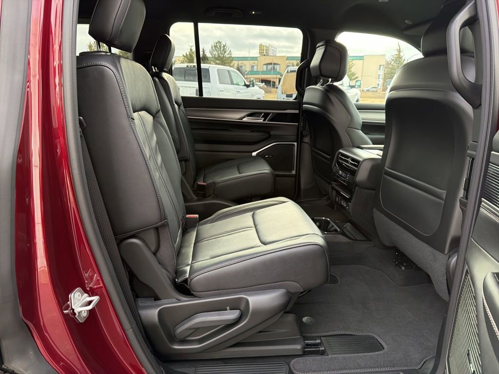 New 2026 Jeep Grand Wagoneer Limited image 40