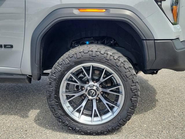 Certified 2025 GMC Sierra 2500 AT4X AWD/4WD image 6