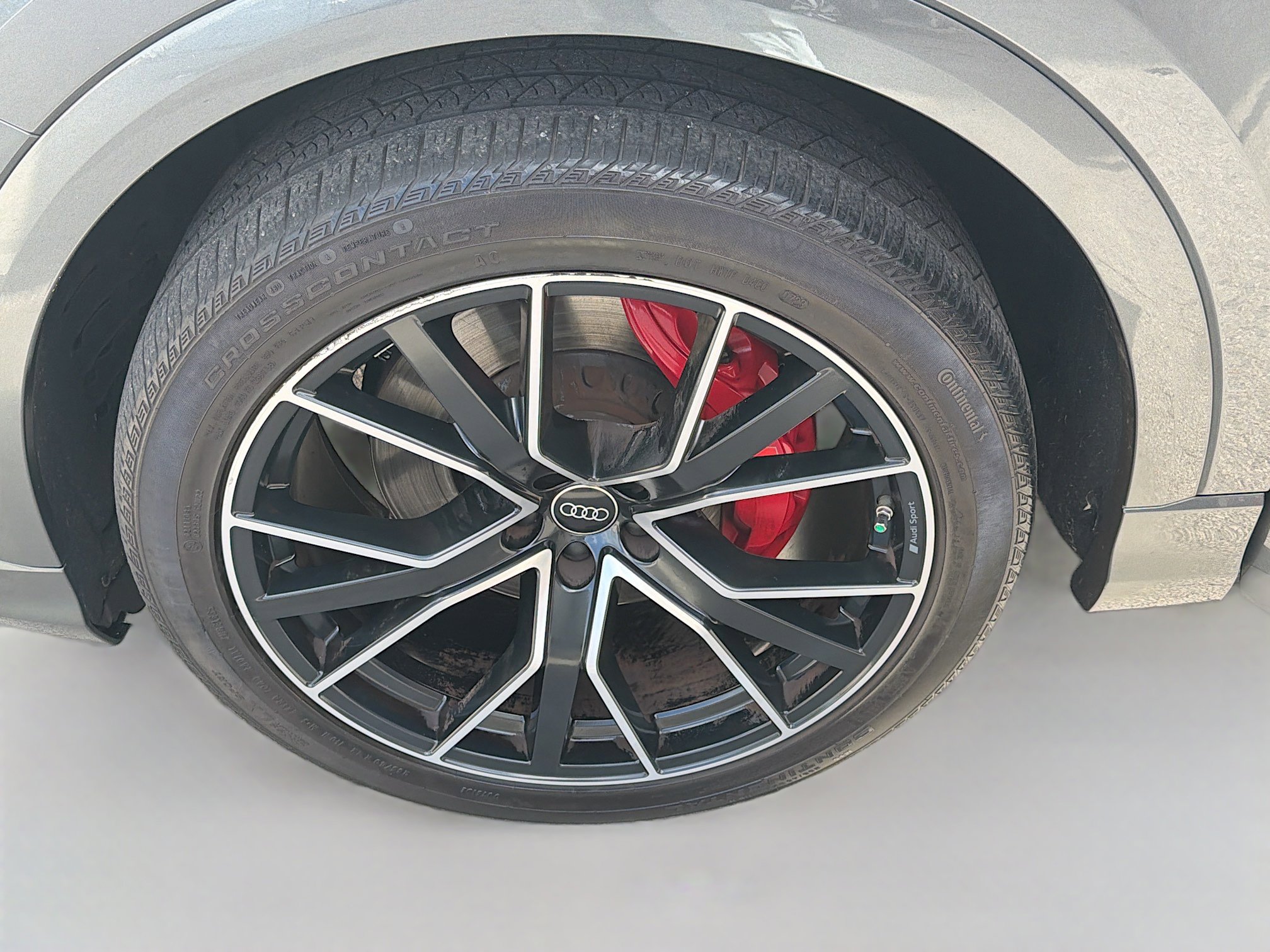 Used 2023 Audi SQ8 Prestige w/ Prestige Package image 37