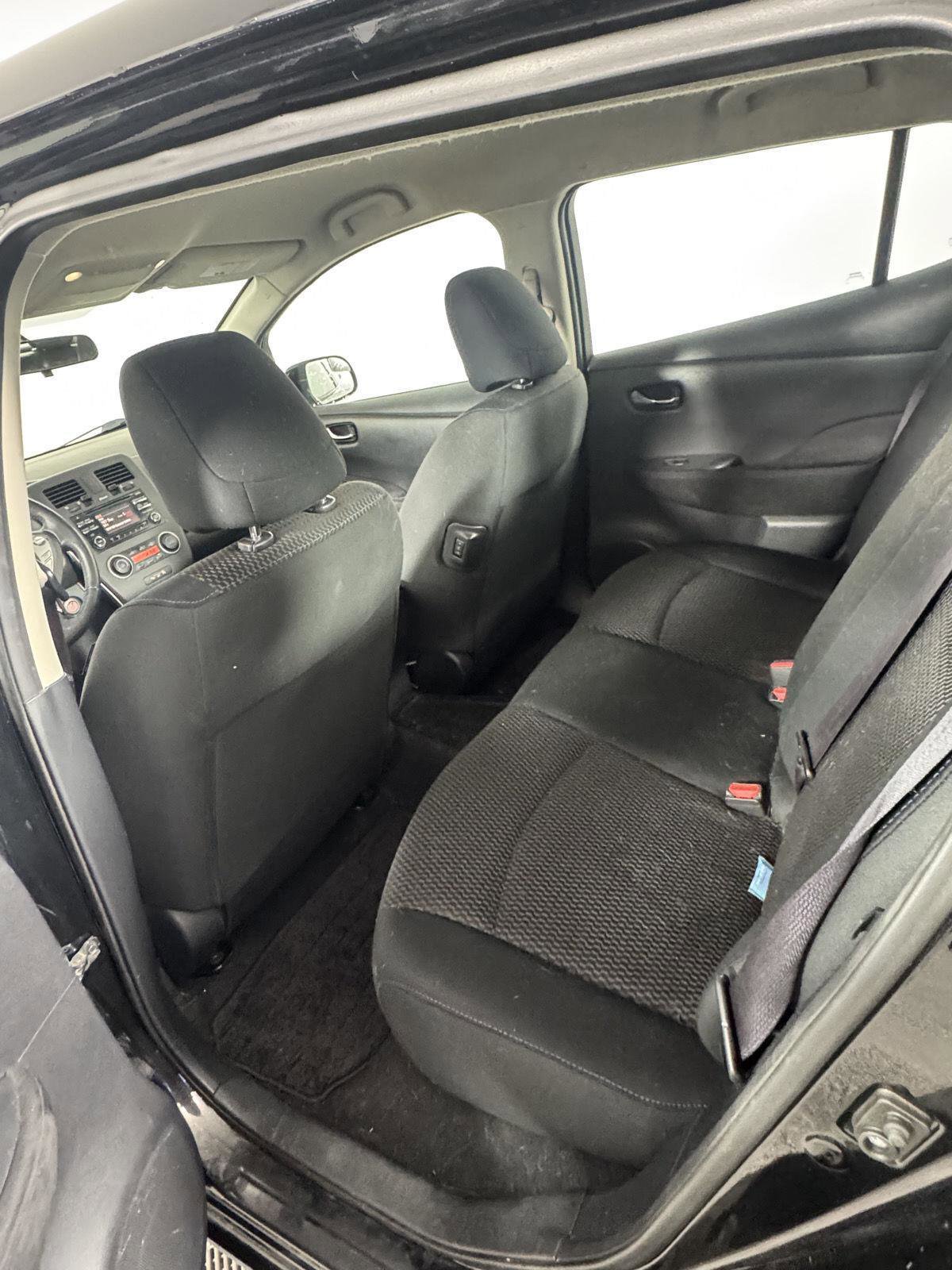 Used 2015 Nissan Leaf S w/ Charge Package image 18