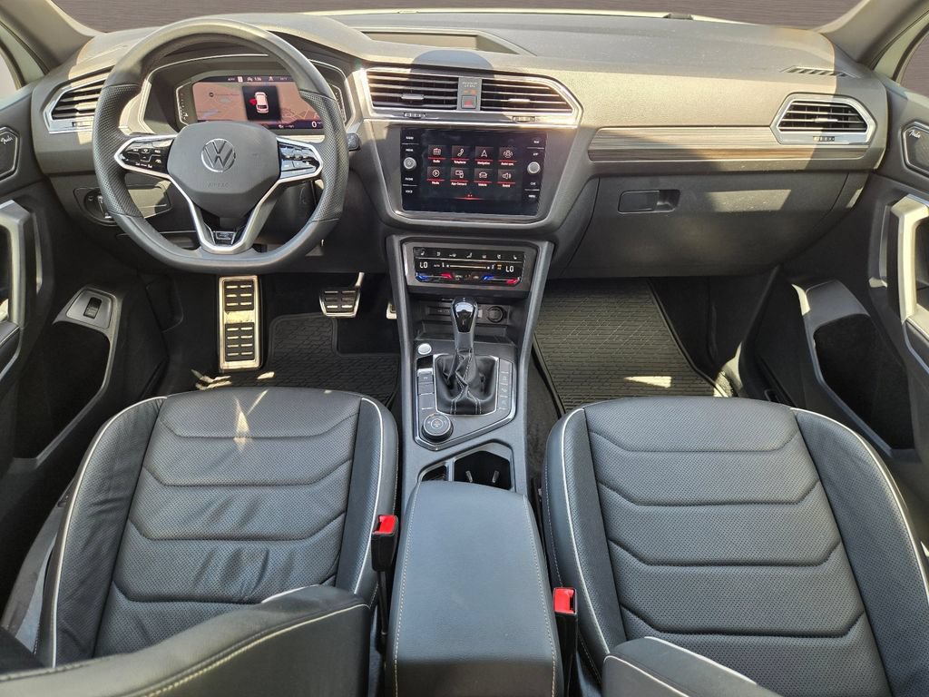 Used 2024 Volkswagen Tiguan SEL R-Line AWD/4WD image 15