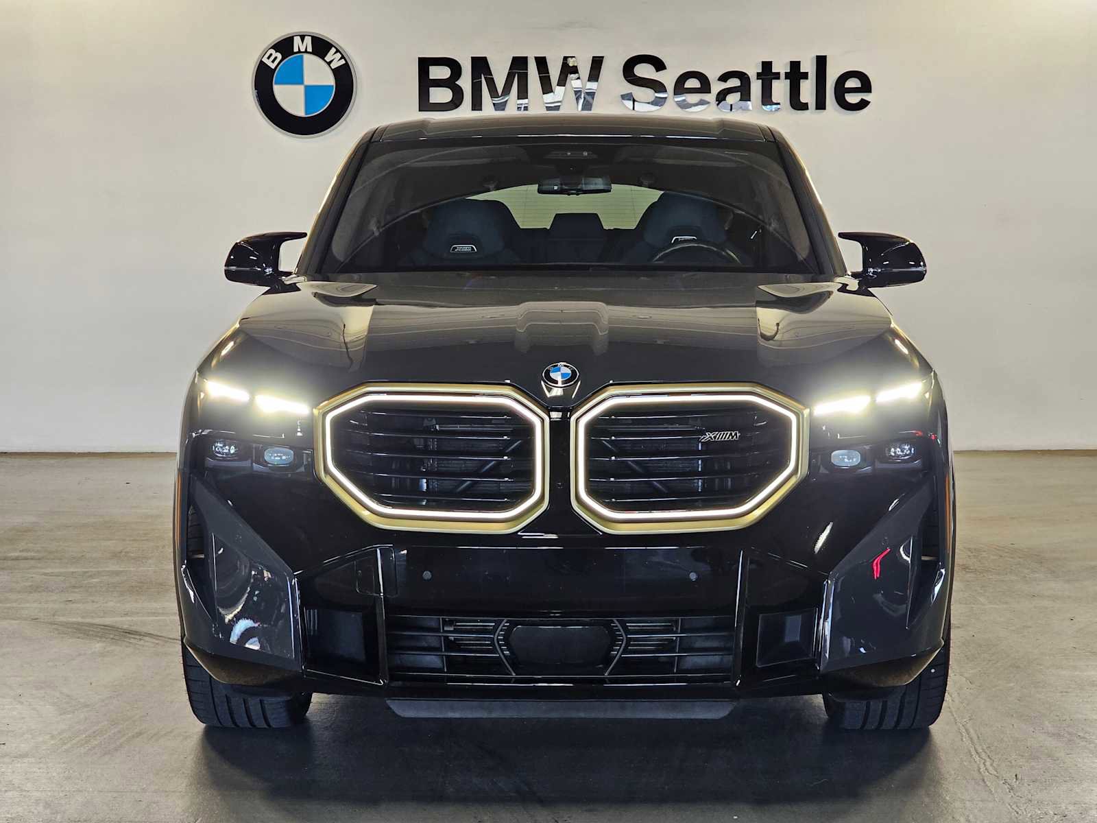 Used 2023 BMW XM AWD/4WD image 6