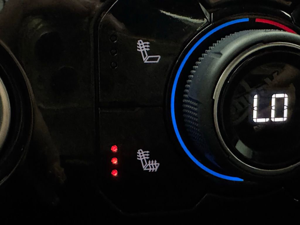 Used 2024 Chevrolet Silverado 1500 LT image 27