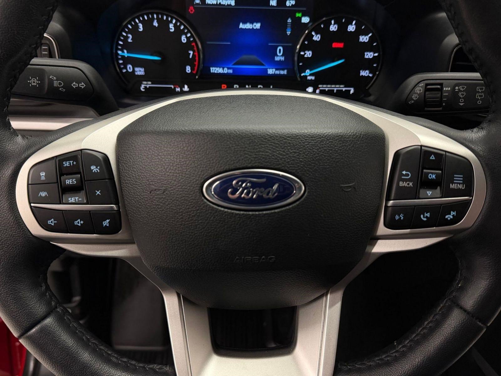 Used 2023 Ford Explorer XLT w/ Equipment Group 202A image 12