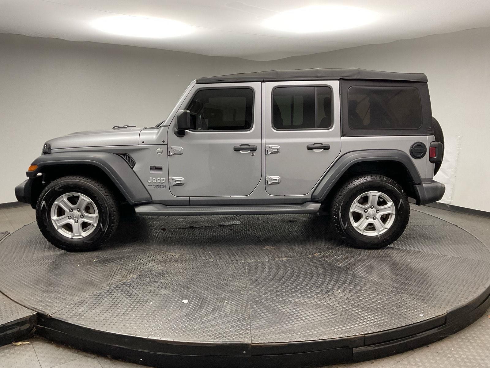 Used 2018 Jeep Wrangler Unlimited Sport S AWD/4WD image 4