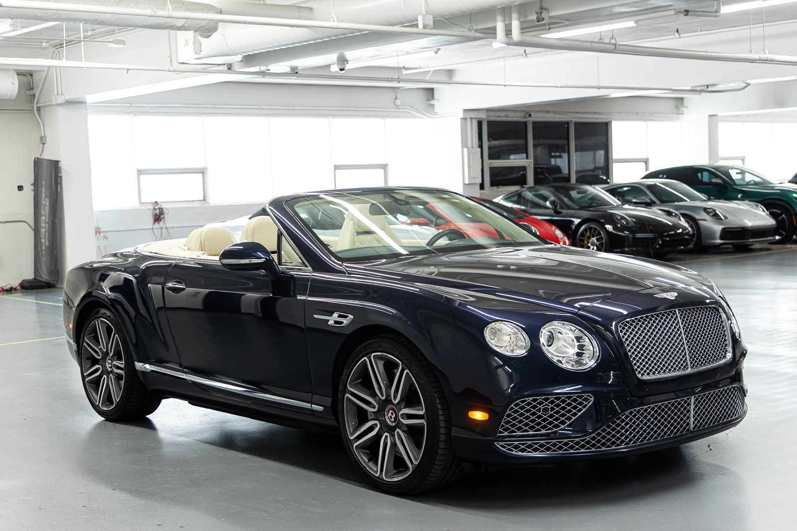 Used 2017 Bentley Continental GT AWD/4WD image 10