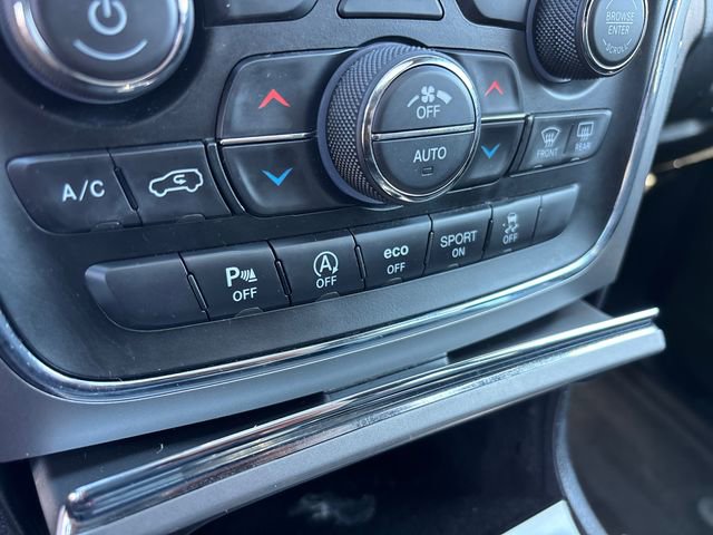 Used 2018 Jeep Grand Cherokee Limited image 25