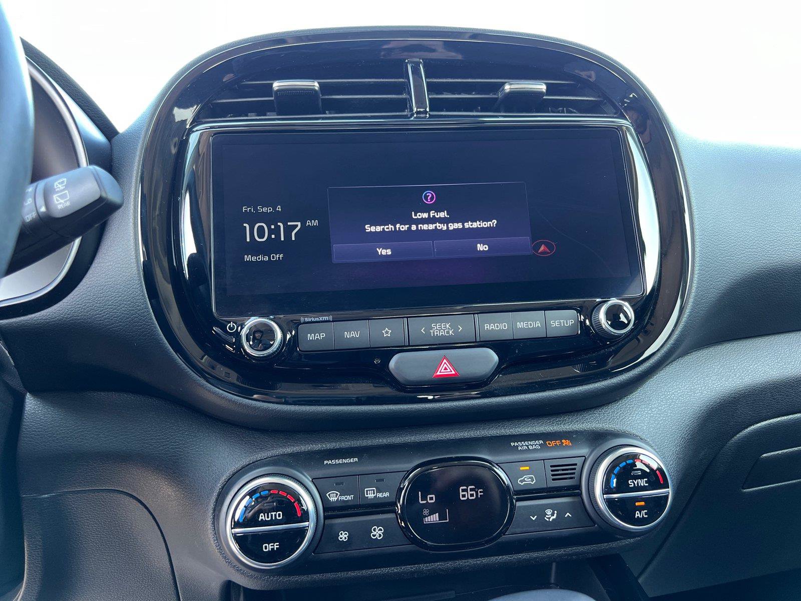 Used 2025 Kia Soul EX FWD image 28