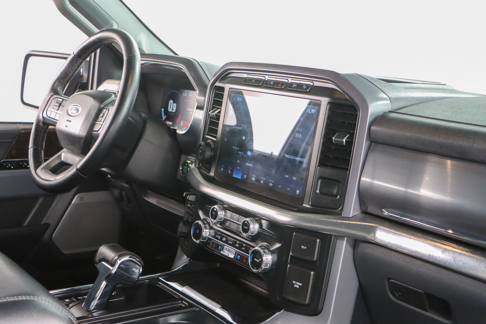 Used 2023 Ford F150 Lariat w/ Equipment Group 502A High AWD/4WD image 27