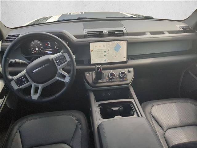 Used 2024 Land Rover Defender 130 X-Dynamic SE AWD/4WD image 19