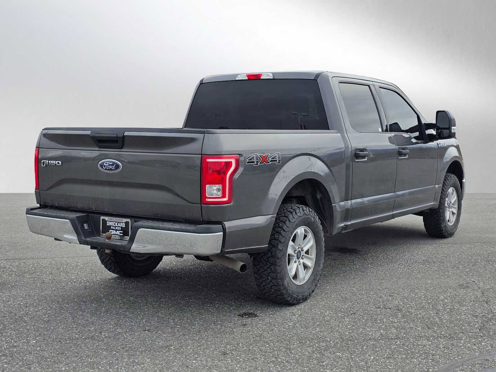 Used 2017 Ford F150 XLT AWD/4WD image 3