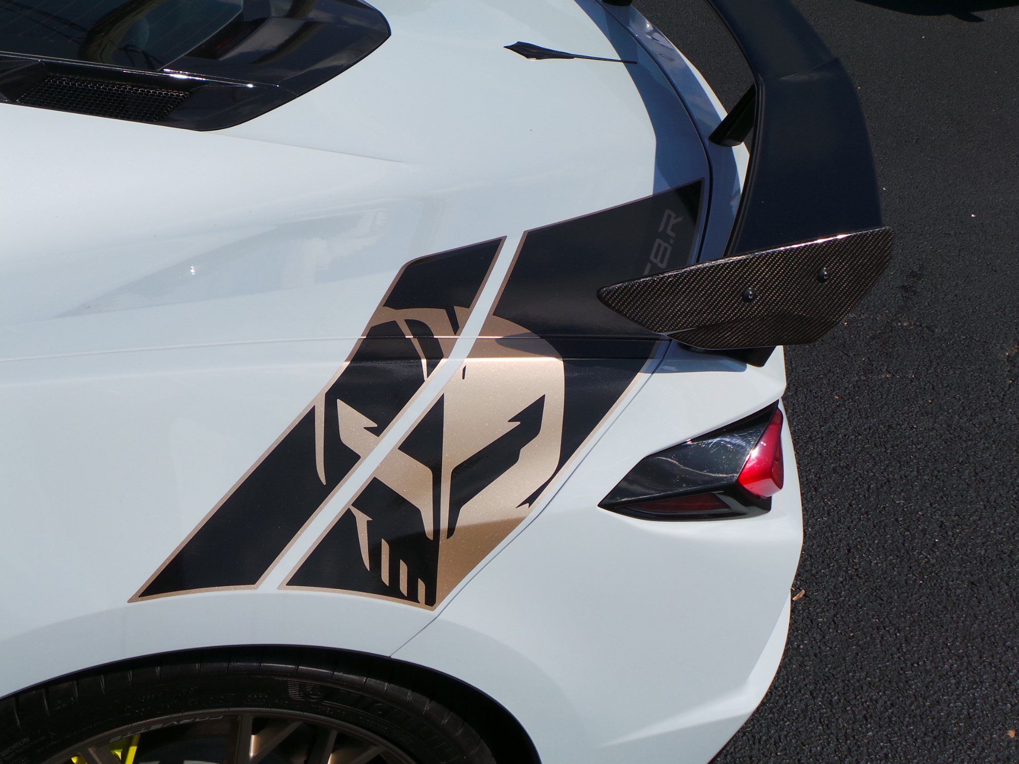 Used 2024 Chevrolet Corvette Stingray Premium Cpe RWD image 16