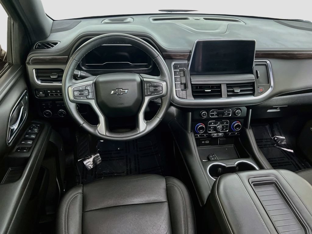 Used 2023 Chevrolet Suburban Z71 w/ Luxury Package AWD/4WD image 22