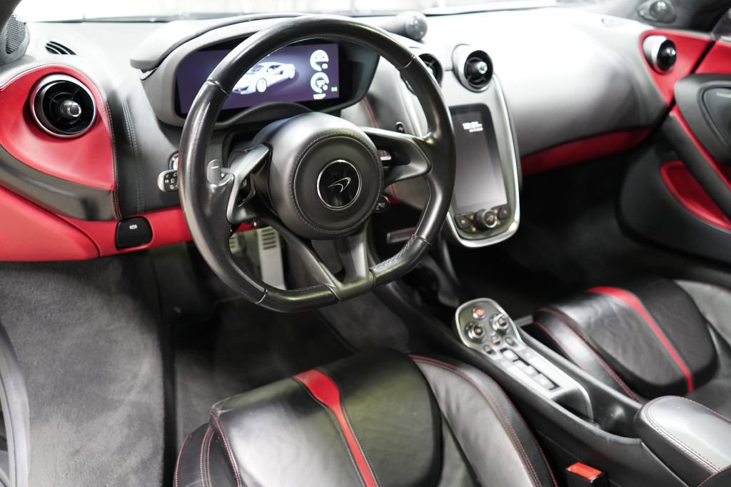 Used 2017 McLaren 570S Coupe RWD image 17