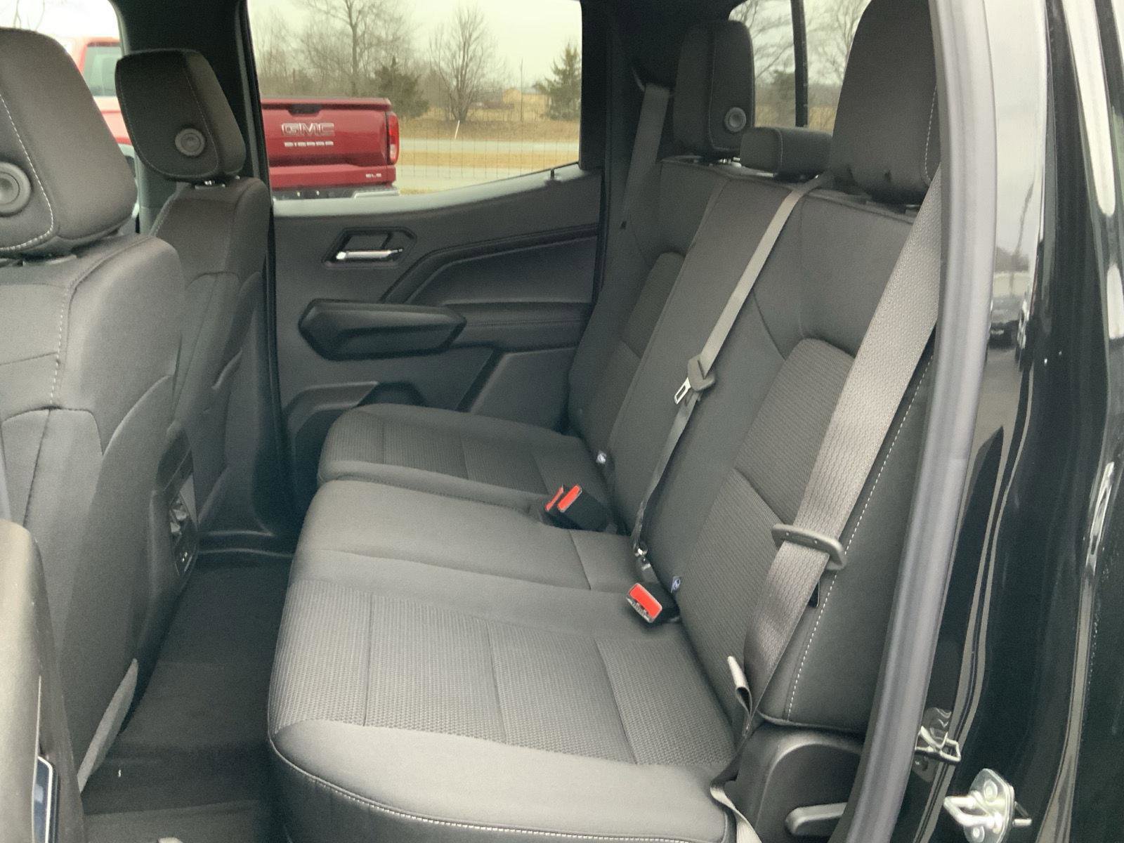 New 2026 GMC Canyon Elevation w/ Convenience Package image 57