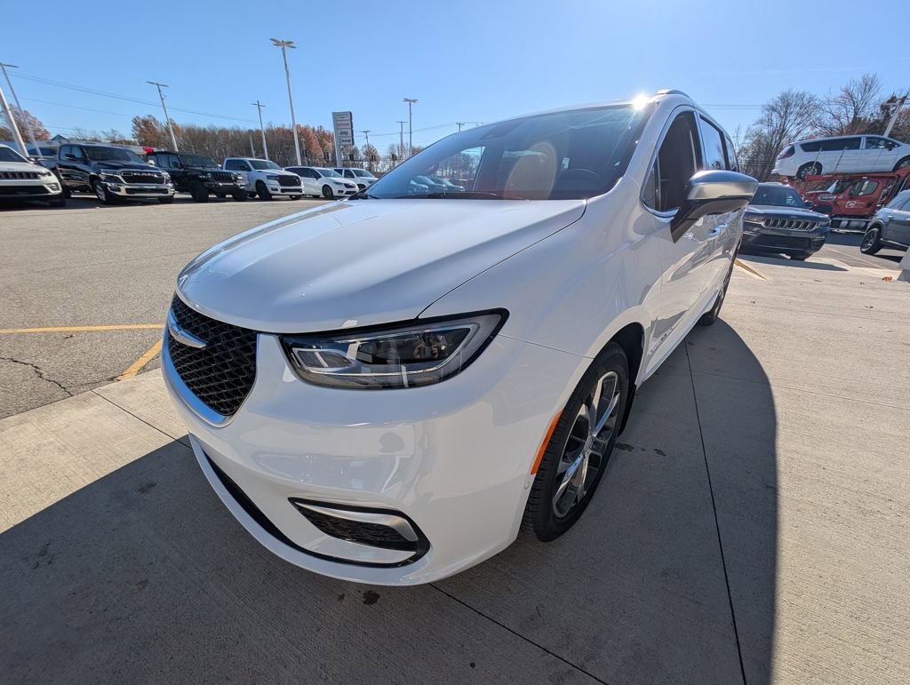 New 2026 Chrysler Pacifica Pinnacle w/ Trailer Tow Group image 8