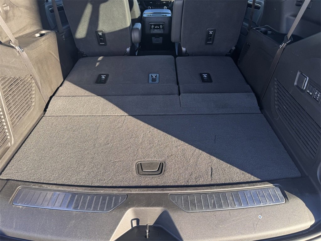 Used 2025 Chevrolet Tahoe RST w/ Comfort Package image 13