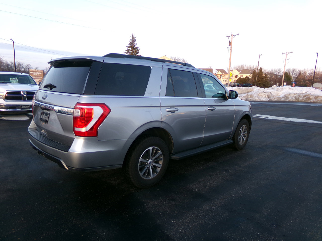 Used 2021 Ford Expedition XL image 3