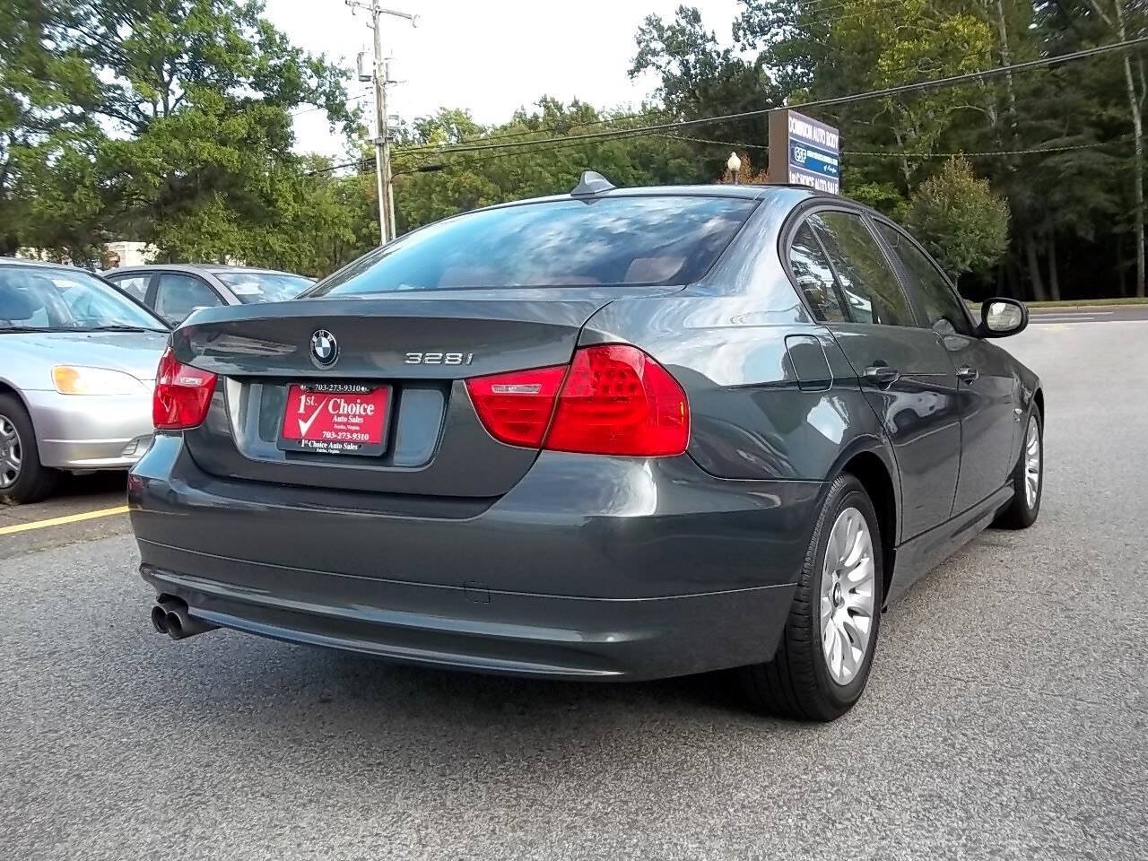 Used 2009 BMW 328i xDrive Sedan AWD/4WD image 4