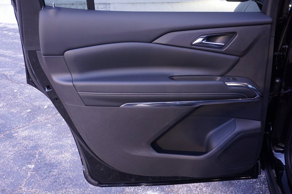 New 2026 Chevrolet Traverse LT w/ Midnight/Sport Edition image 25