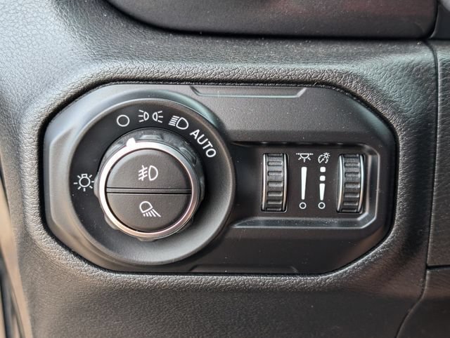 Used 2020 Jeep Gladiator Mojave AWD/4WD image 29