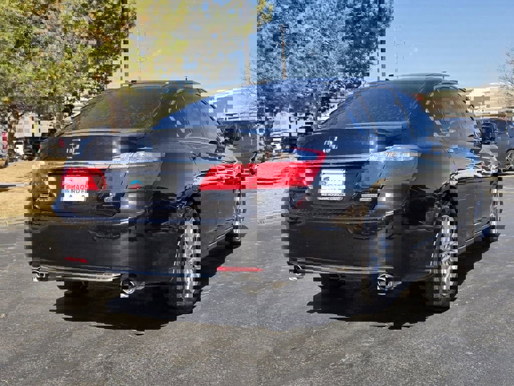 Used 2014 Honda Accord Touring image 4