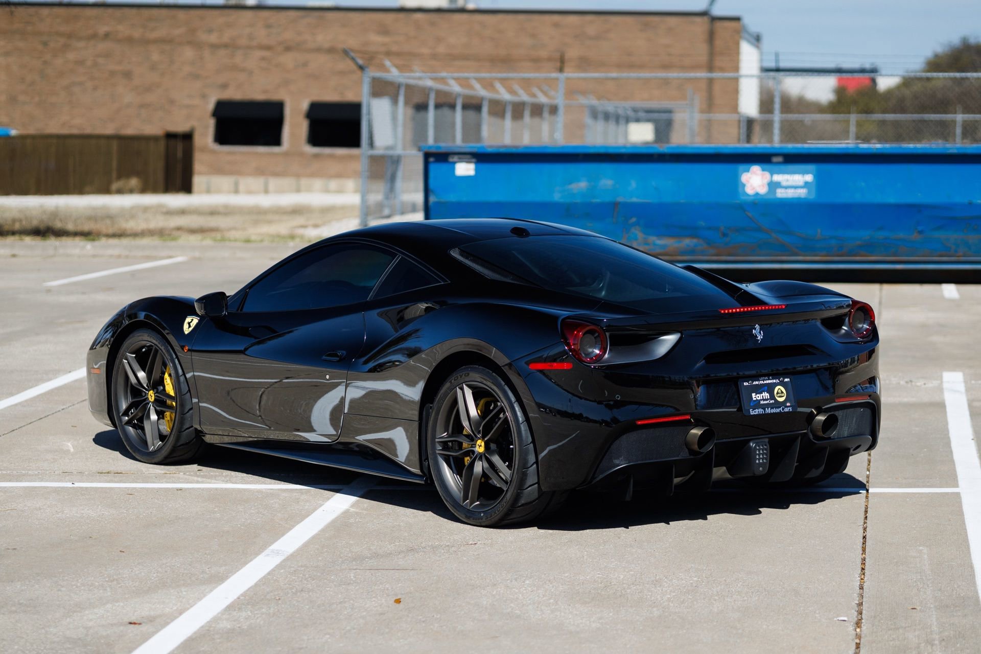 Used 2017 Ferrari 488 GTB image 6
