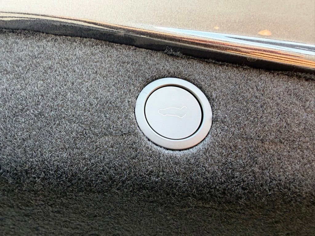 Used 2025 Tesla Model 3 Long Range RWD image 16