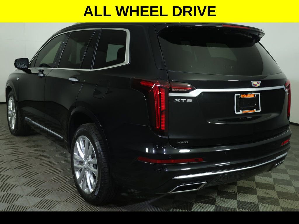 Used 2025 Cadillac XT6 Premium Luxury w/ LPO, Floor Liner Package image 5