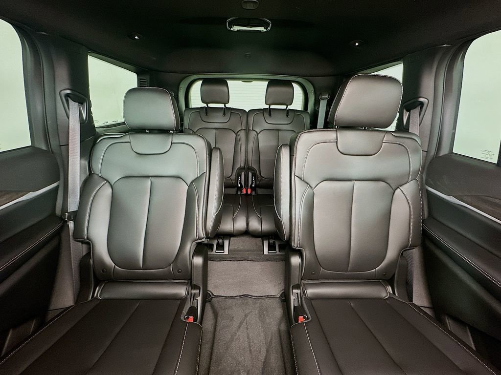 New 2026 Jeep Grand Cherokee L Limited image 10