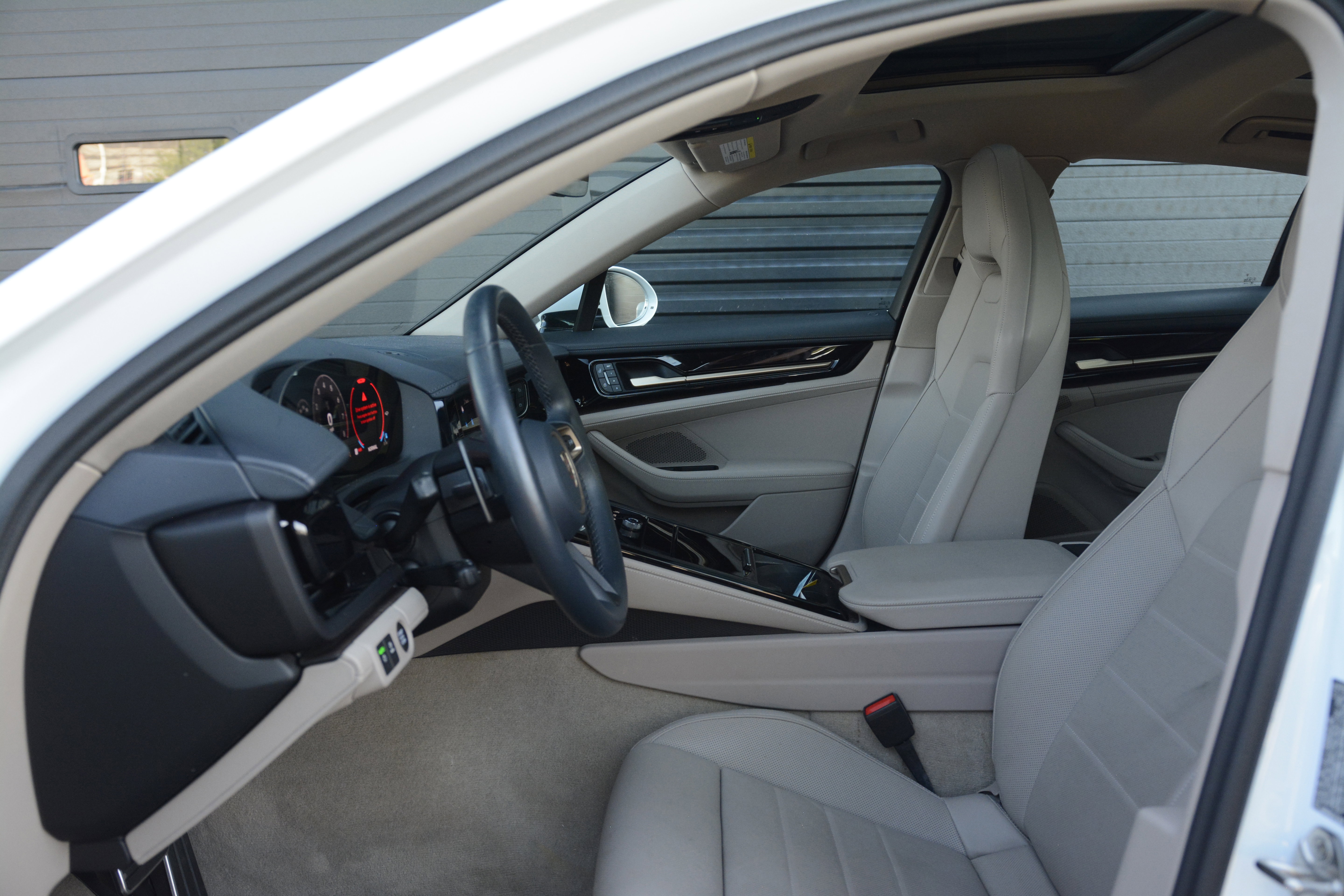 Certified 2024 Porsche Panamera 4 AWD/4WD image 15