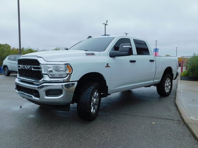 Used 2024 RAM 2500 Tradesman w/ Chrome Appearance Group image 4