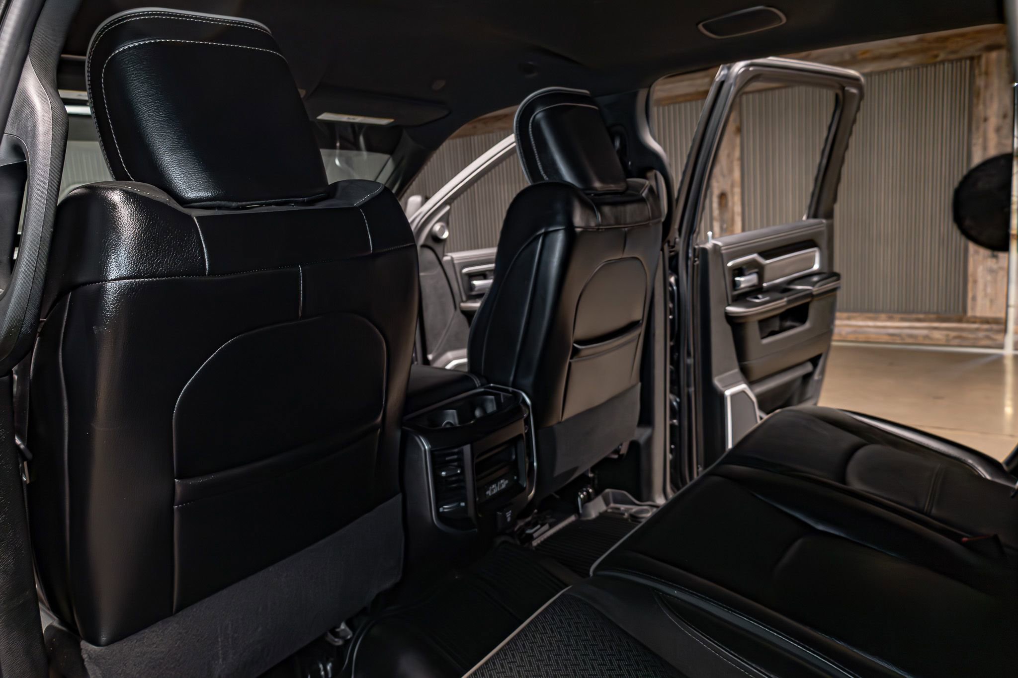 Used 2023 RAM 3500 Laramie image 25