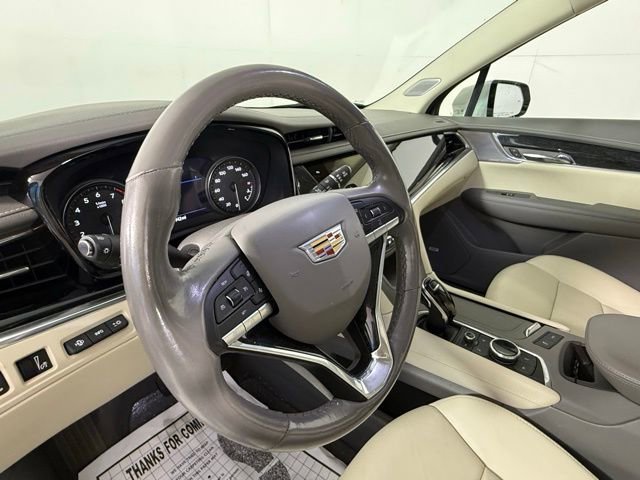 Used 2021 Cadillac XT6 Premium Luxury FWD image 11