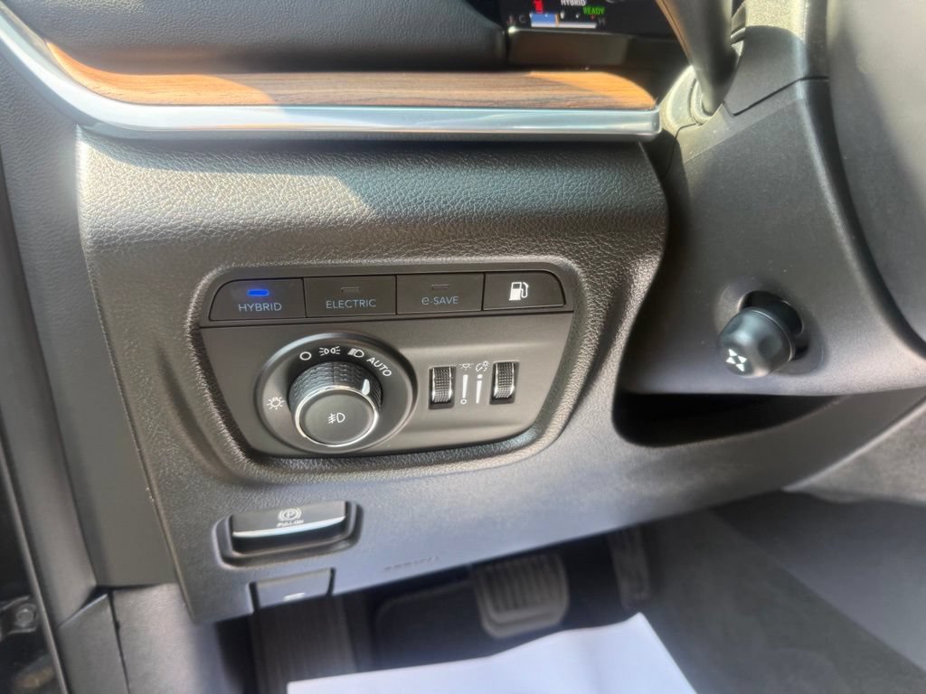 Certified 2023 Jeep Grand Cherokee Summit w/ Advanced Protech Group IV AWD/4WD image 20