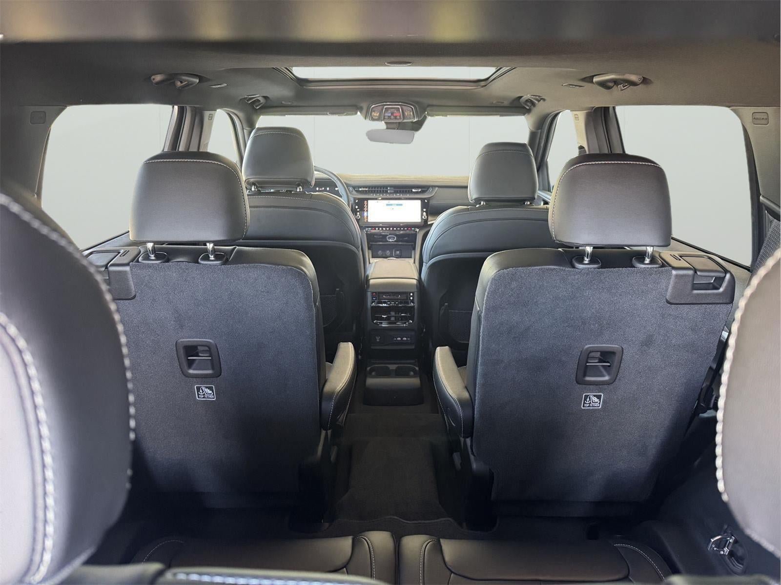 New 2026 Jeep Grand Cherokee L Limited w/ Limited Altitude Package AWD/4WD image 7