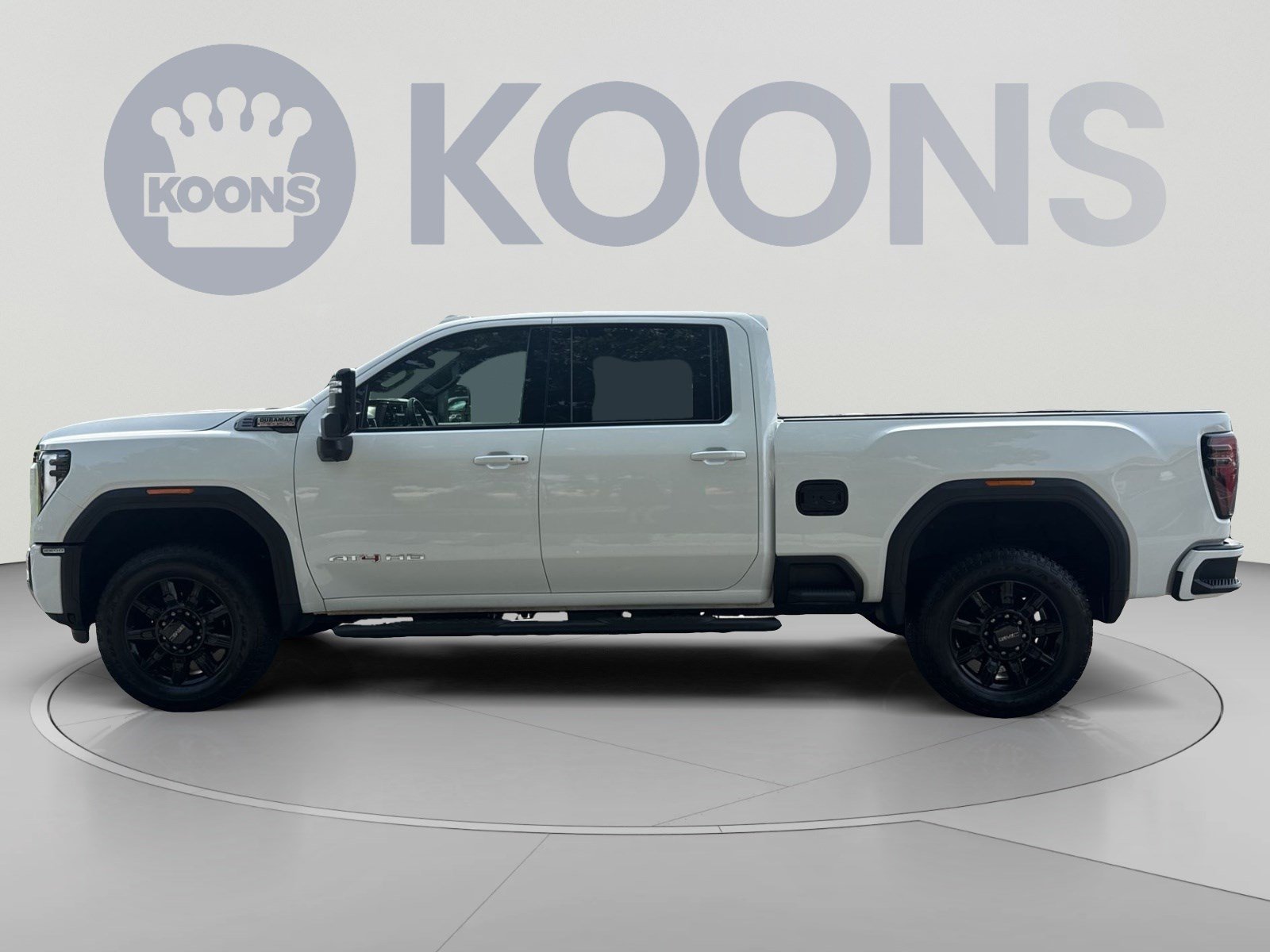 Used 2026 GMC Sierra 2500 AT4 AWD/4WD image 2
