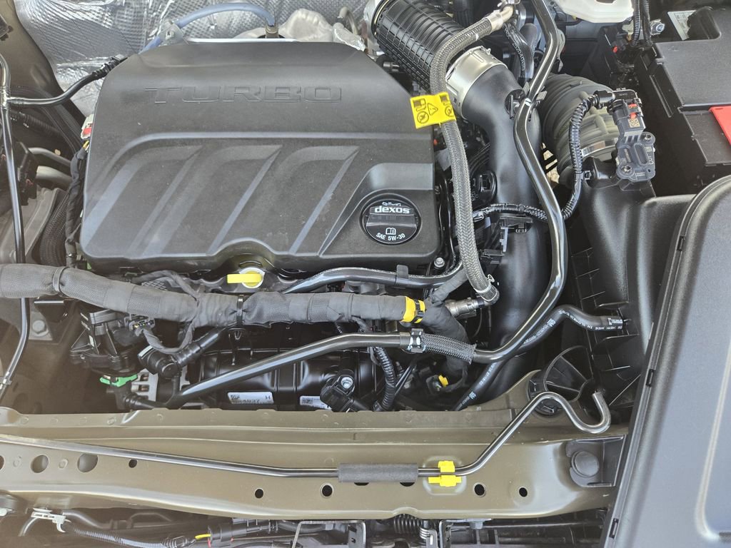 Used 2024 Chevrolet Trax LT w/ Driver Confidence Package FWD image 29