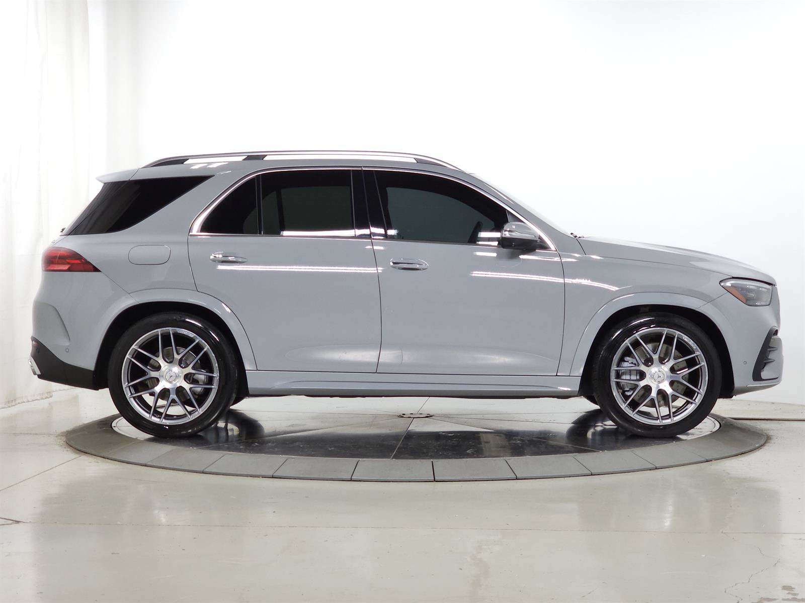 Used 2024 Mercedes-Benz GLE 53 AMG 4MATIC image 13
