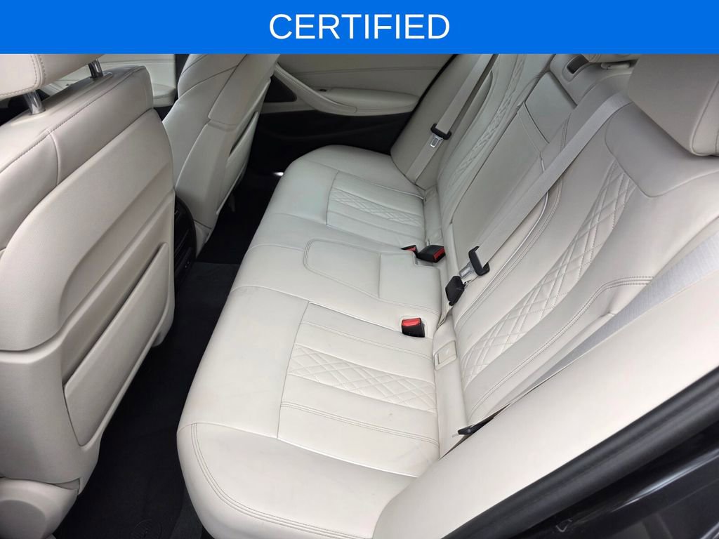 Certified 2023 BMW 530i w/ Premium Package RWD image 14