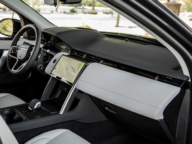 New 2024 Land Rover Discovery Sport S AWD/4WD image 29