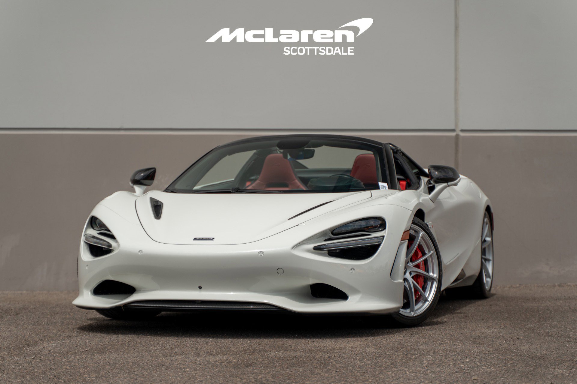 Used 2024 McLaren 750S Spider image 2