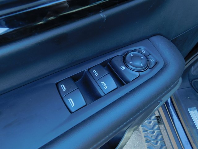 Used 2025 Chevrolet Tahoe Z71 image 30